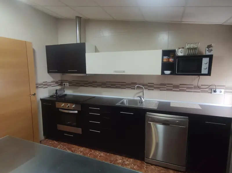 Casa de Campo Amplia con Nave de Aperos cerca de Andujar