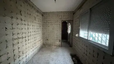 Casa en venta para reformar cerca de Calle Emperador Carlos