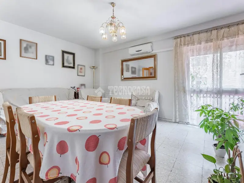 Piso en Venta Valdezarza 3 Dormitorios Terraza