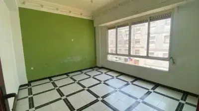 Piso en venta en Torrent 3 habitaciones 2 baños