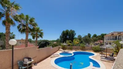 Casa adosada en venta en Carrer de Salvador Dalí, 11