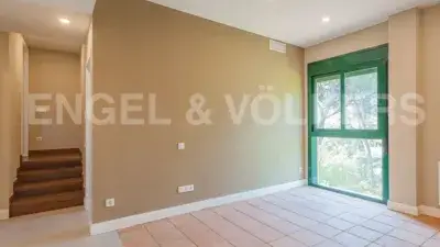 Estudio con Habitacion Independiente en Bellaterra Cerca de Tren