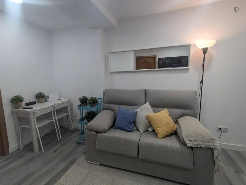 Habitacion Individual Plaza Castilla Excelente Ubicacion