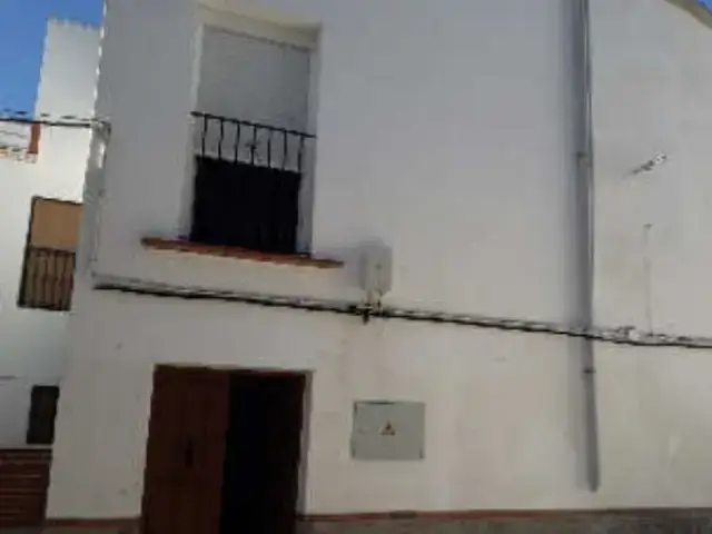 Casa Adosada en Calle Bonete Constantina