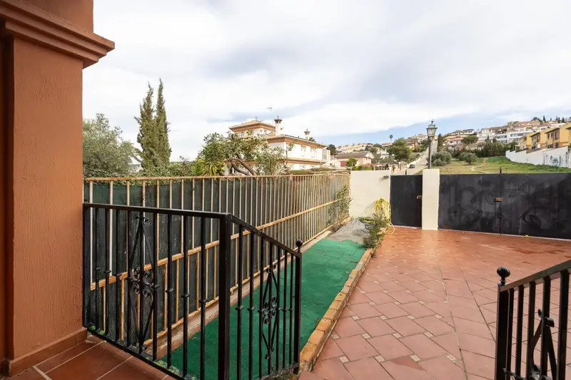 Venta Adosado 3 Dormitorios Huetor Vega