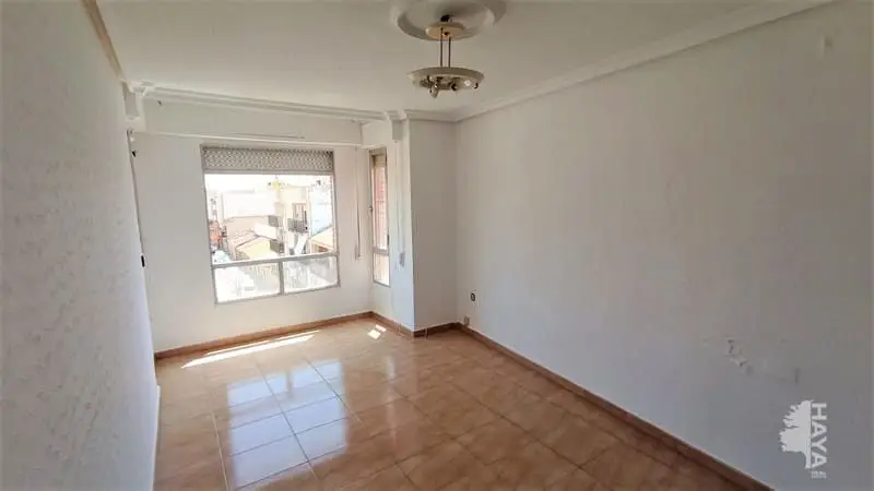Piso en Alcantarilla con Patio