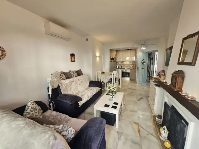 Apartamento 2 Dormitorios Calahonda Recientemente Renovado