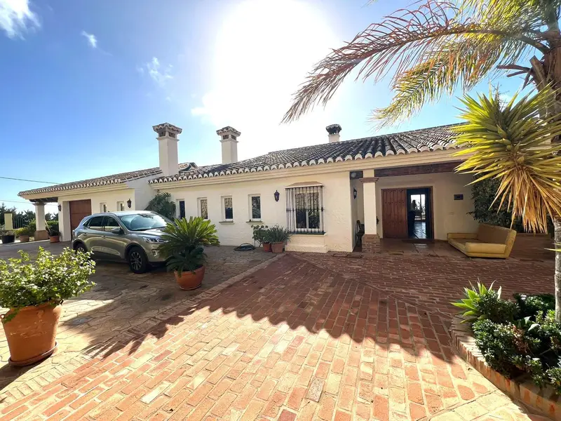 Casa Villa 6 Dormitorios Mijas España Chalet Andaluz Tradicional