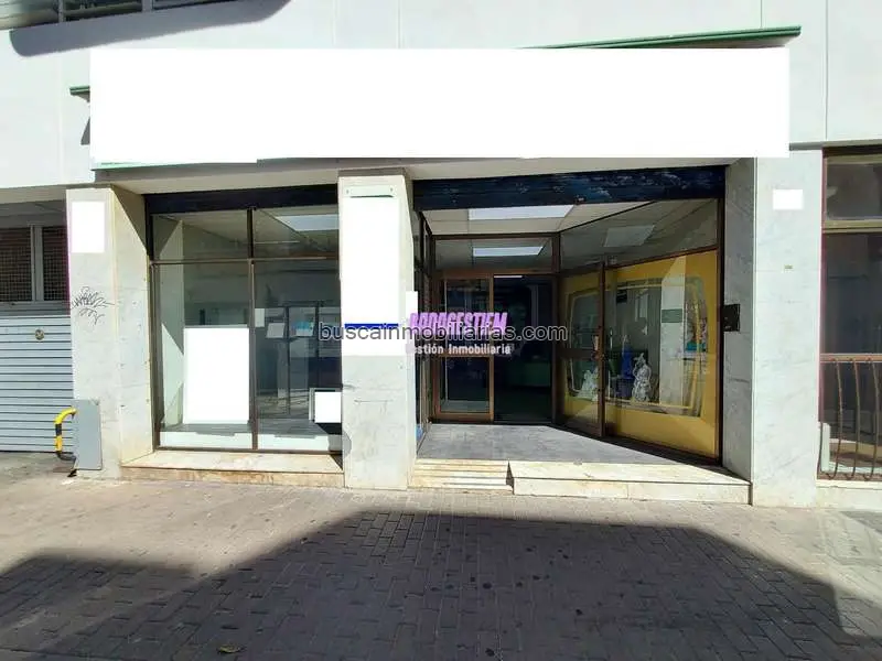 Local Comercial en Venta en Badalona Junto a la Rambla