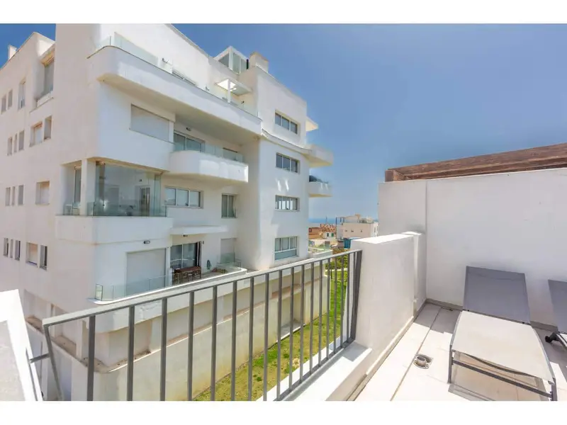 Casa Moderna en Tarifa con Jacuzzi y Jardín