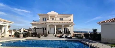 Casa de Lujo en Pinoso Costa Blanca 4 Dormitorios Piscina Privada