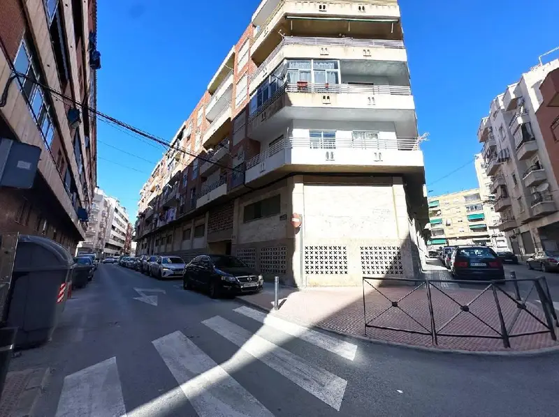 Venta Local comercial en Ronda Sur, Crevillent - Ref: 3702