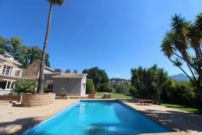 Villa de Lujo 5 Dormitorios Benahavis Cerca La Quinta