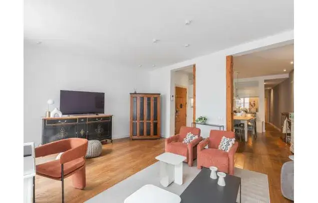 Rent 2 bedroom apartment in Madrid