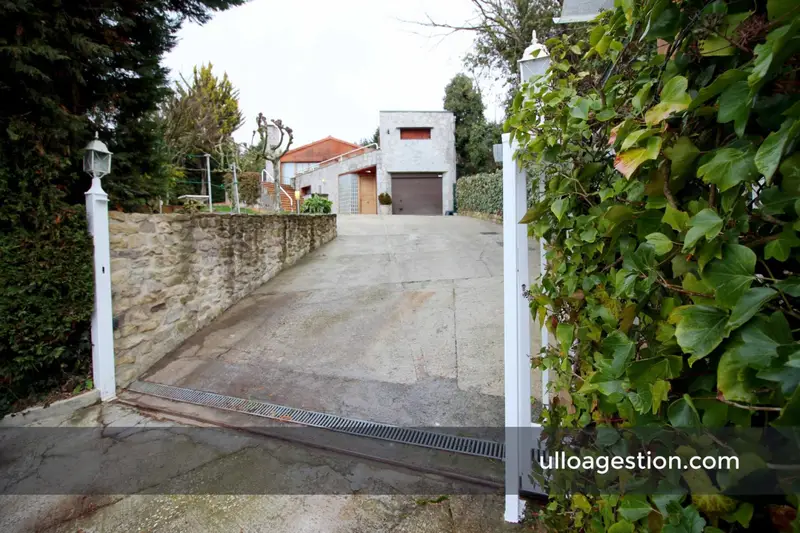 Venta Chalet con calefacción en Sarasa