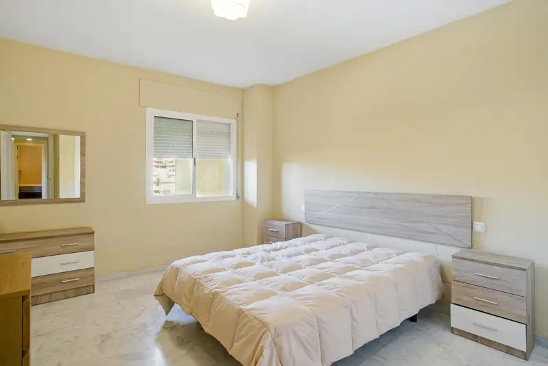 Apartamento en La Reserva de Marbella con Vistas al Mar