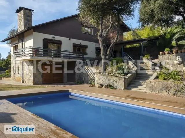 Alquiler casa amueblada piscina