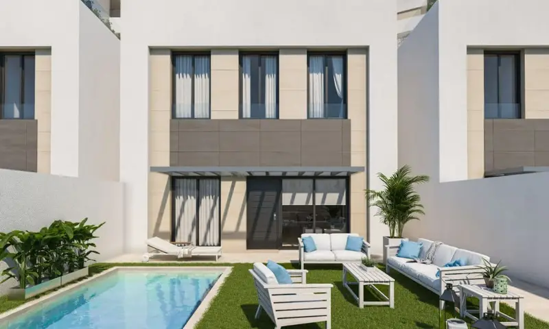 Villas de Lujo en la Costa con Piscina Privada