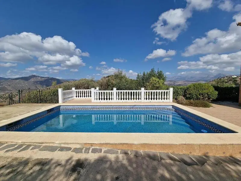 Villa en Venta Los Romanes Malaga 3 Dormitorios Piscina