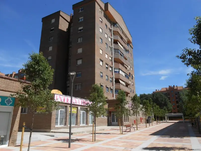 Venta Local Comercial 650m2 Tres Cantos Madrid