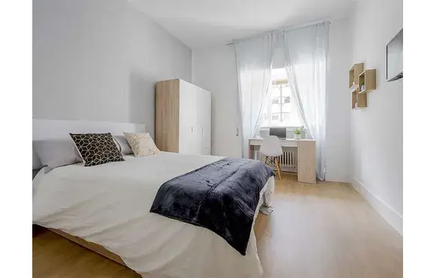 Alquiler Habitacion 200m2 Madrid