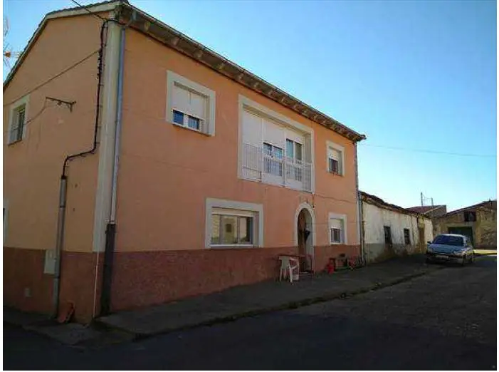 Casa Adosada en Cabeza de Bejar Salamanca