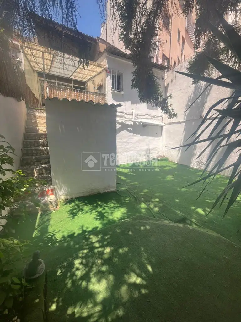Casa en venta Sant Andreu Trinitat Vella 142m2 patio