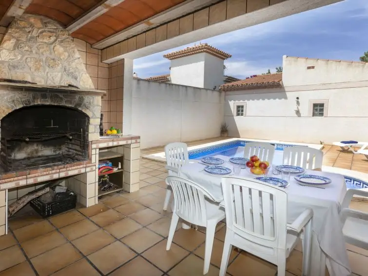 Casa Villa 4 Dormitorios Miami Playa Alquiler España