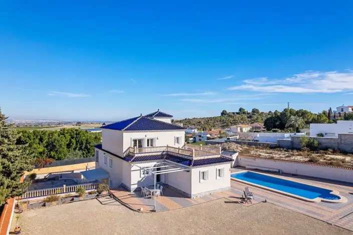 Villa de 4 Dormitorios en Almoradi