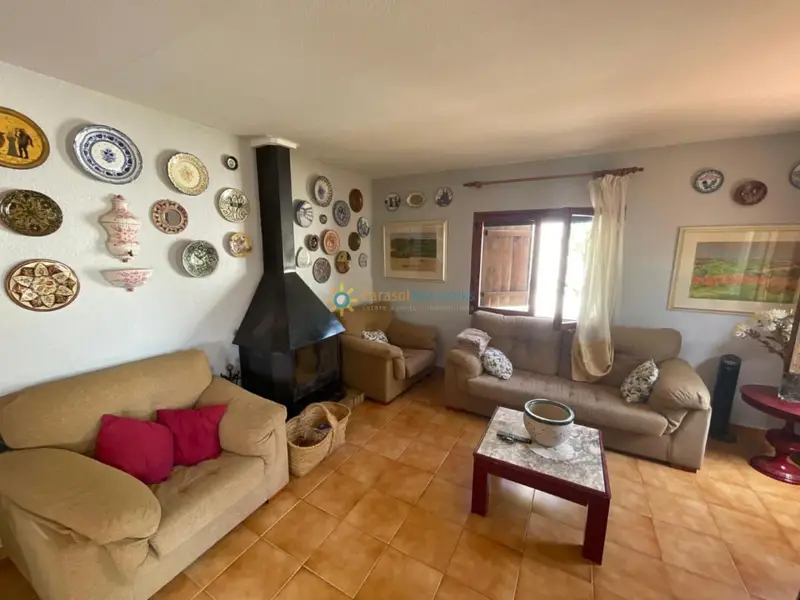 Chalet en Beniganim con Piscina y Gran Jardin