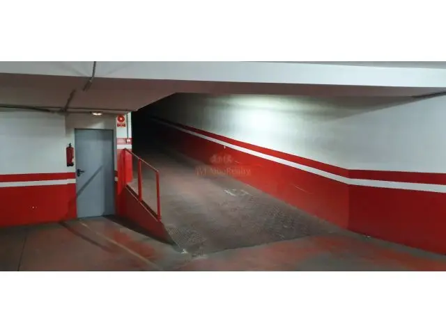 Se Vende Plaza De Garaje, En Zona Avenida De España.