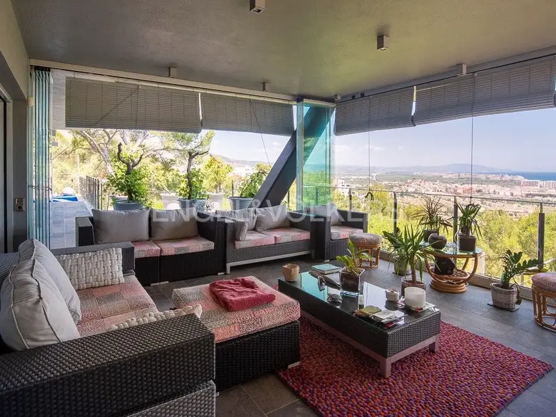Chalet de Lujo con Vistas al Mar en Oropesa Castellon