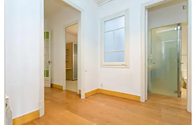Alquiler Apartamento 7 Dormitorios Barcelona Estudiantes Trabajadores