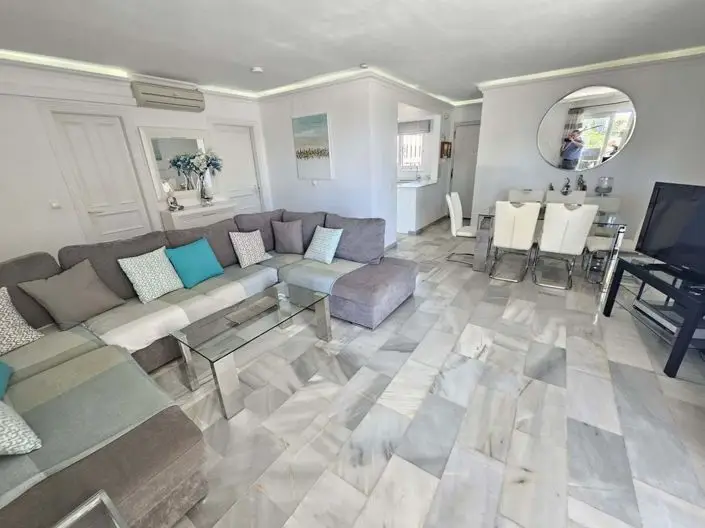 Apartamento en Primera Linea de Playa Los Flamingos 2 Dormitorios