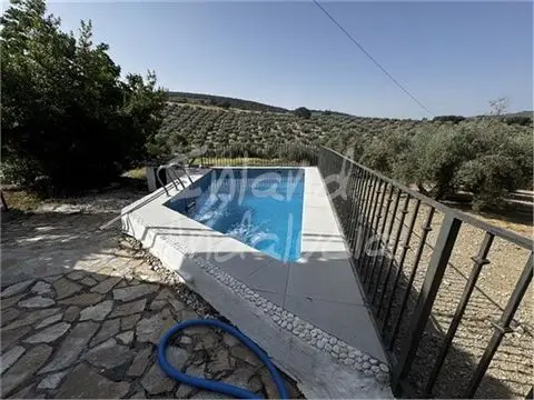 Casa-Villa de 3 Dormitorios en venta Montefrío, España