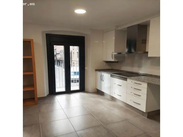 Piso Reformado en Suria Centro Ideal Parejas