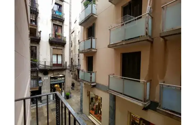 Apartamento rustico 70m2 en El Born Barcelona