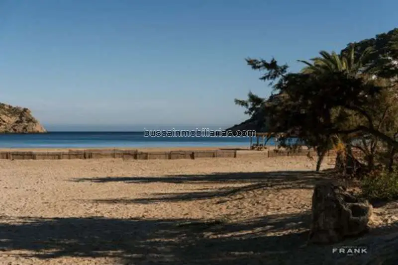 Villa Moderna en Cala LLonga Ibiza 4 Dormitorios Piscina 306m2