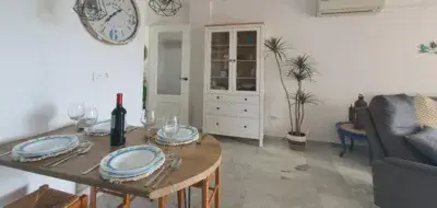 Alquiler Temporal Salobre	ña: Piso 2 Dormitorios con Terraza