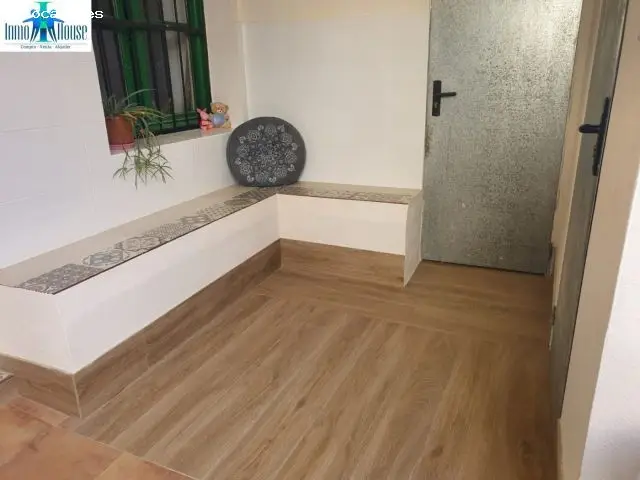 Casa Pareada en Albacete 165m2 3 Dorm 1 Baño Garaje Patio