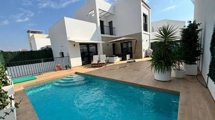 Villa en Venta Ciudad Quesada 3 Dormitorios 3 Baños