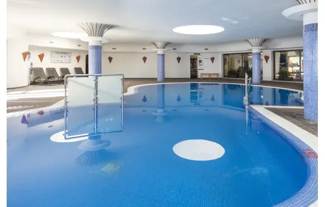 Alquiler Apartamento 2 Dormitorios Estepona