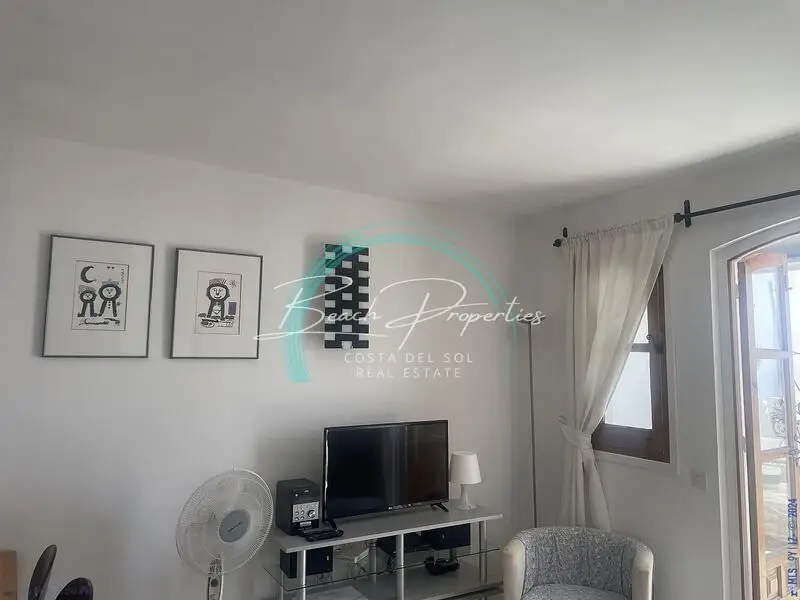 Apartamento en San Juan de Capistrano Nerja con Vistas al Mar