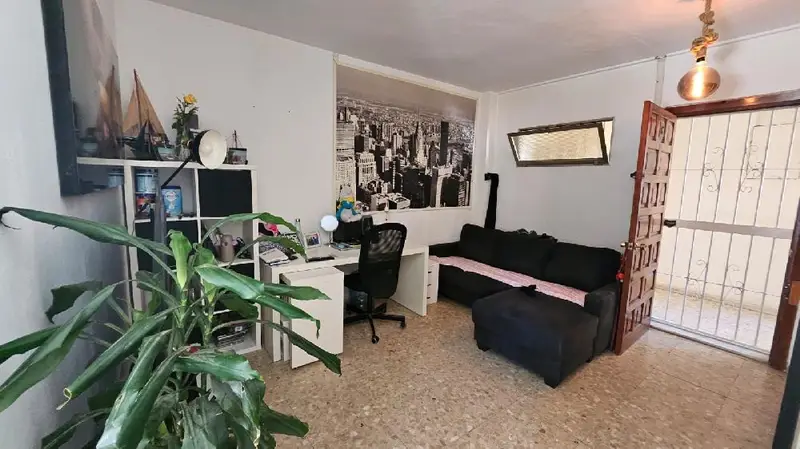 Estudio con Terraza en Torremolinos Centro - Buena Inversion