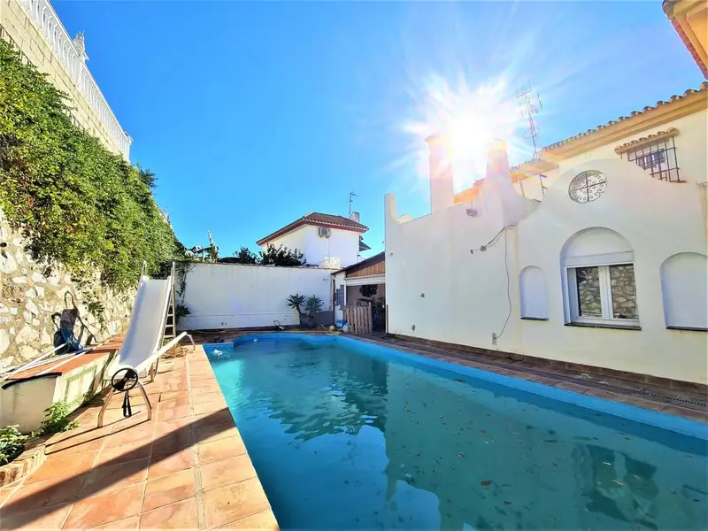 Chalet en Venta Nueva Andalucía 3 Dormitorios Piscina Privada