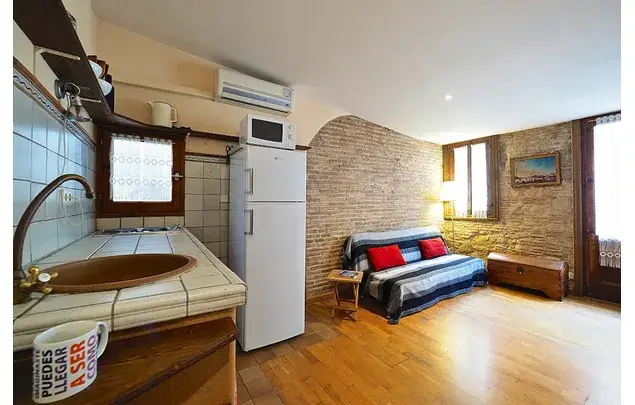 Apartamento Rústico con Encanto en el Born Barcelona