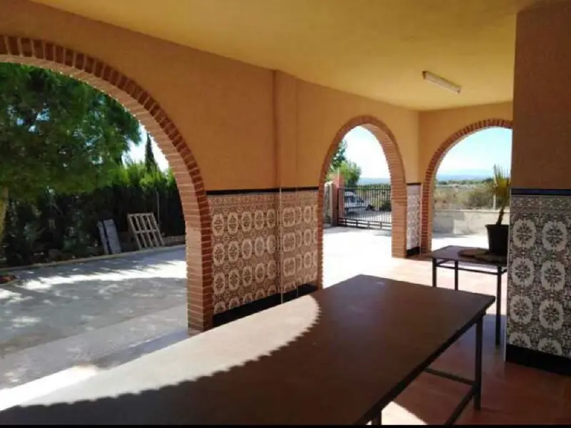 Chalet en Venta en San Isidro De Albatera