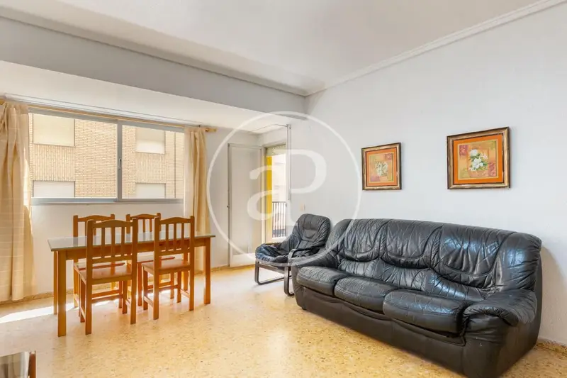 Apartamento en Alquiler Puerto Sagunto Cerca de la Playa 4 Dormitorios