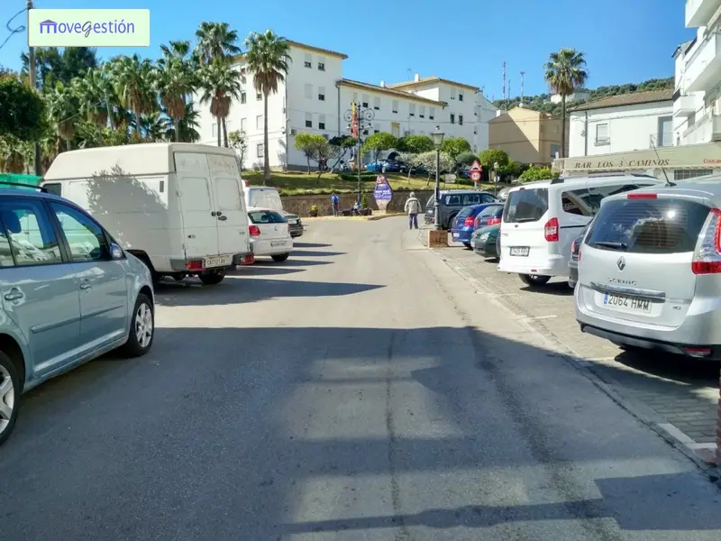 Venta Local Comercial con Terraza Avenida de Cadiz Ubrique