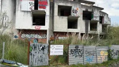 Chalet Adosado en Mioño Cerca de la Playa